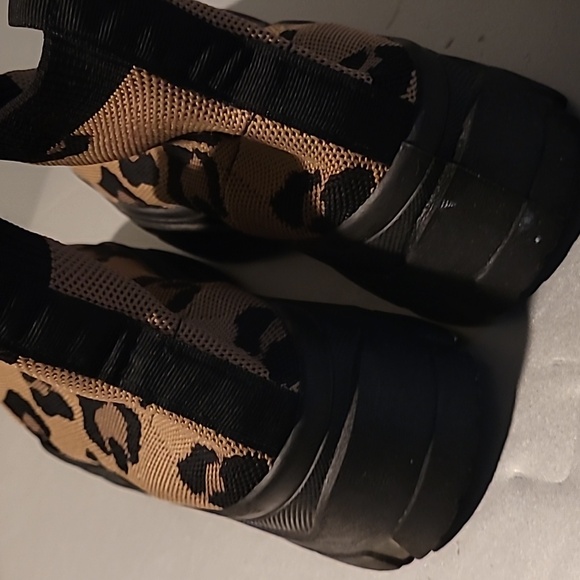 Booties - Picture 3 of 4